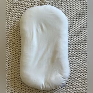 Snuggle Me Organic Infant Lounger & cover in natural